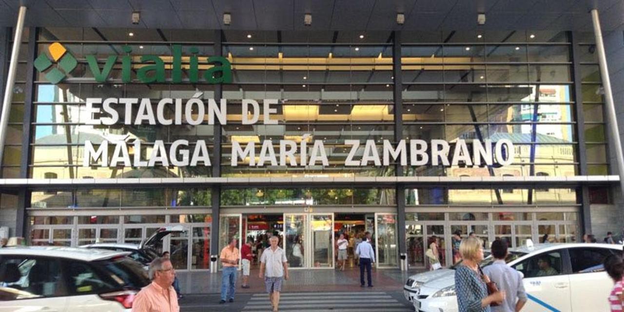 Apartment Plaza De La Solidaridad Malaga Exterior photo